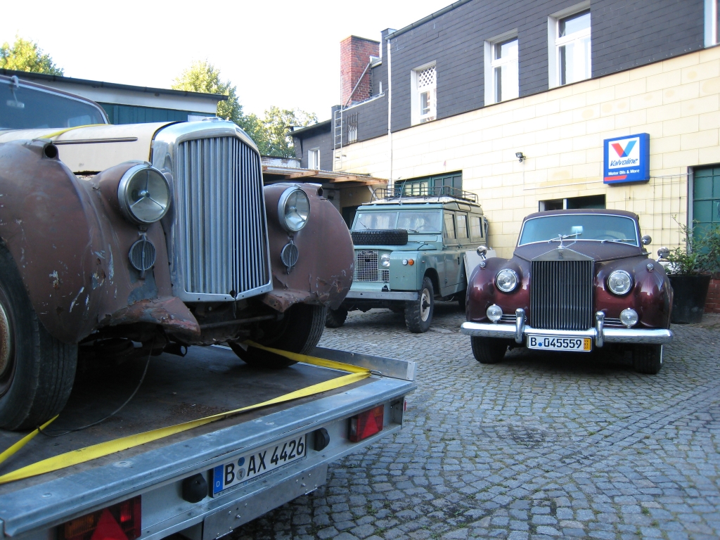 Bentley MK VI, Rolls Royce Silver Cloud, Land Rover Serie IIa